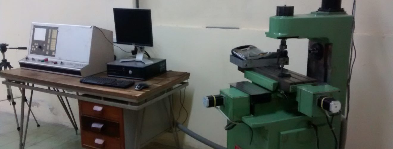 Fresadora con control CNC