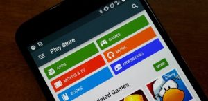 Play Store criticada por código maligno.